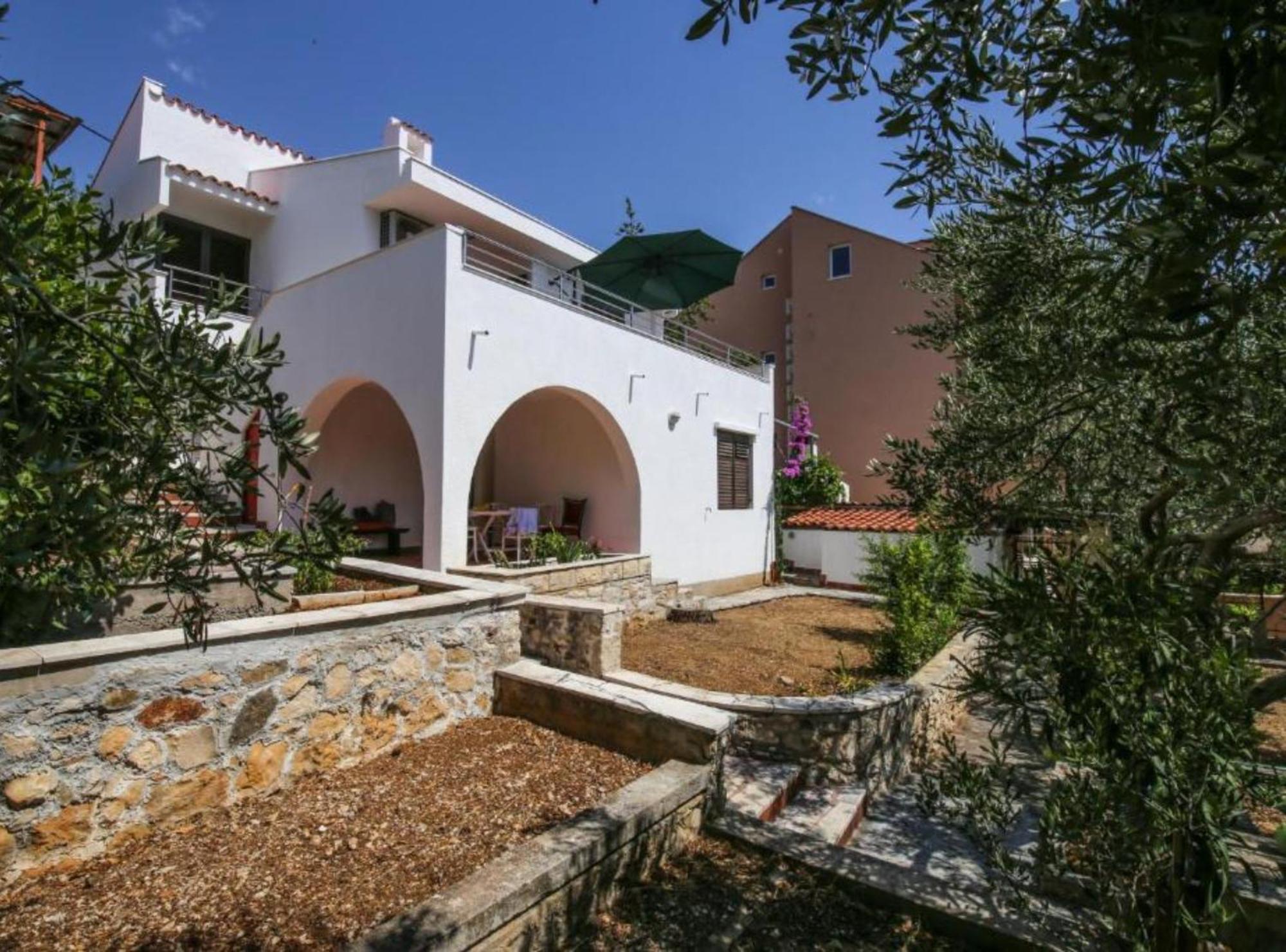 Apartment Darmy Trogir Exterior photo