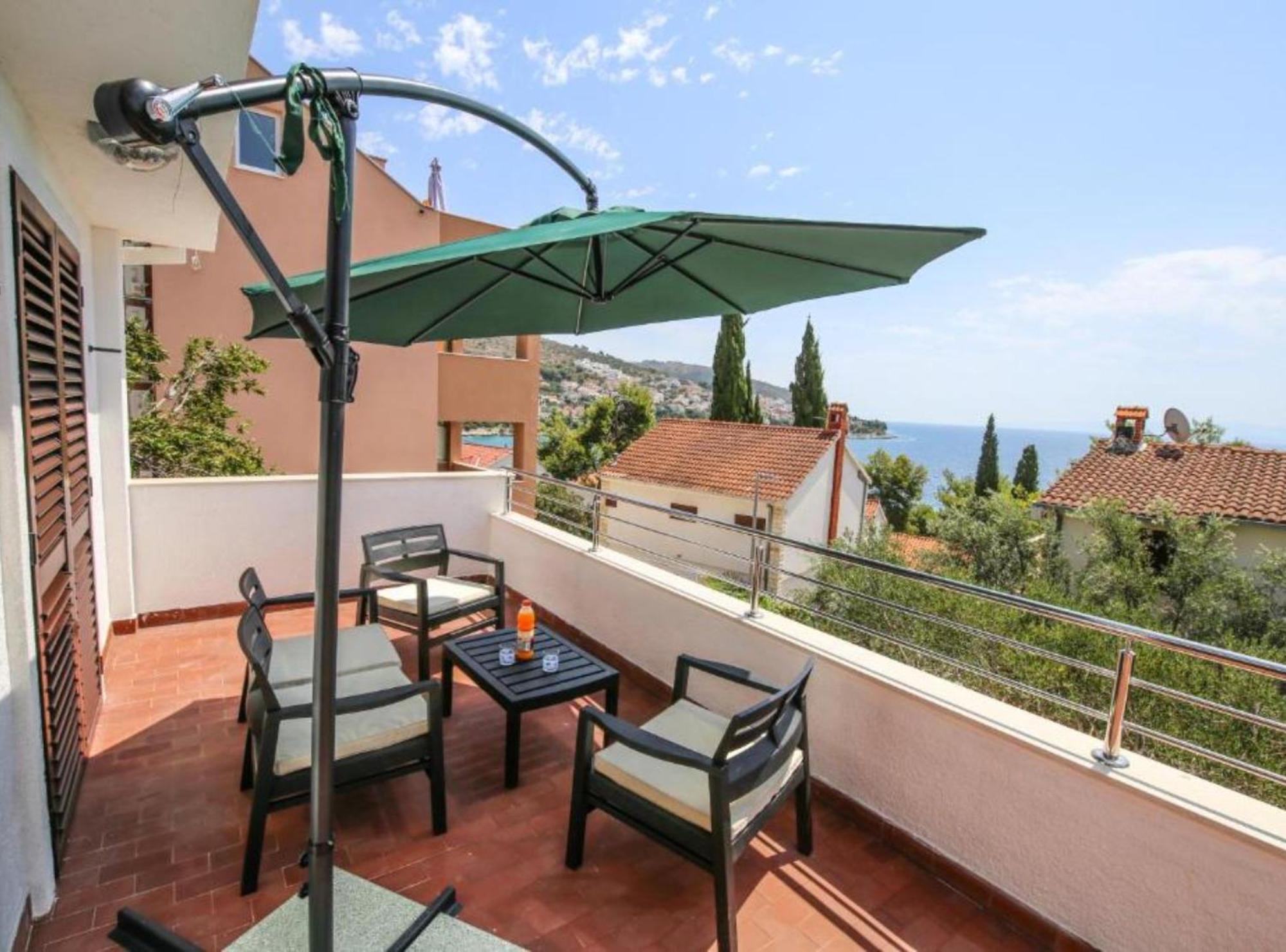 Apartment Darmy Trogir Exterior photo